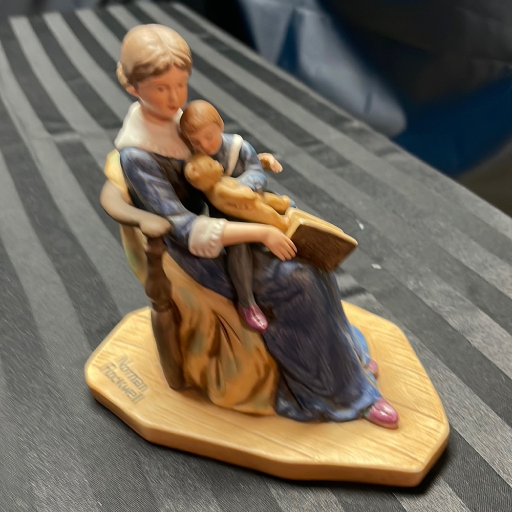 Norman Rockwell Figurine Americana “Bed Time”, 6 inches tall